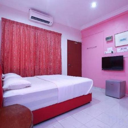 Oyo 89892 Hotel Jeli Inn Exterior foto