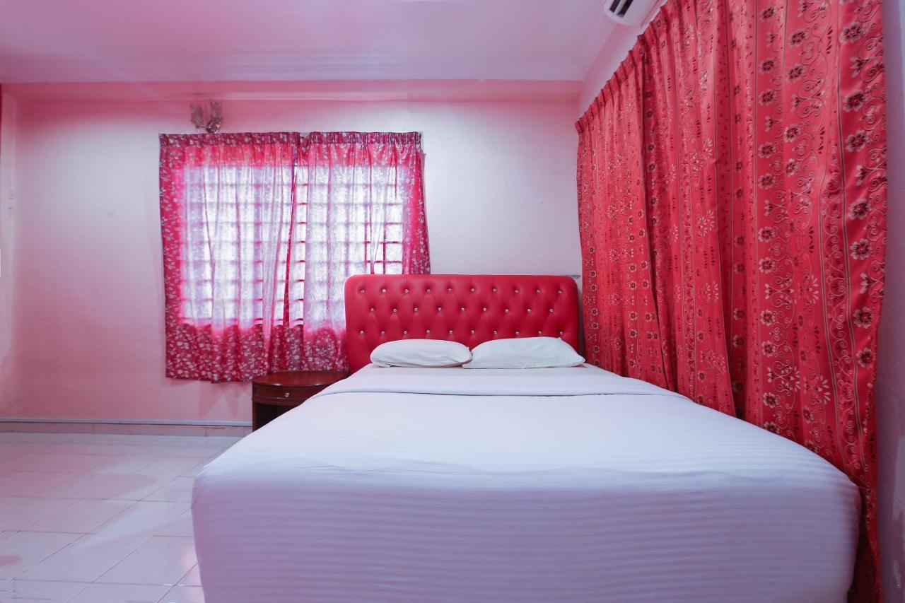 Oyo 89892 Hotel Jeli Inn Exterior foto