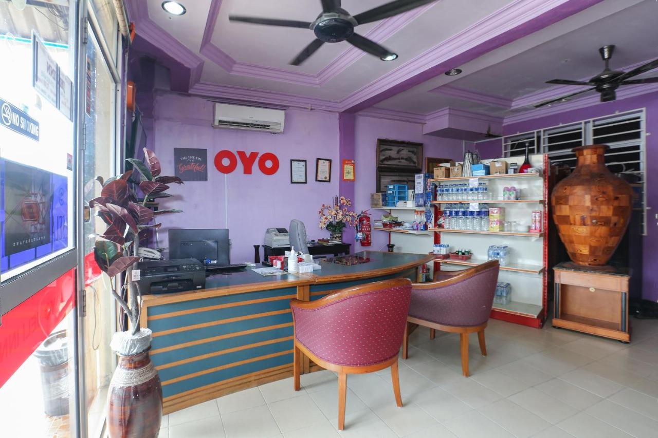 Oyo 89892 Hotel Jeli Inn Exterior foto